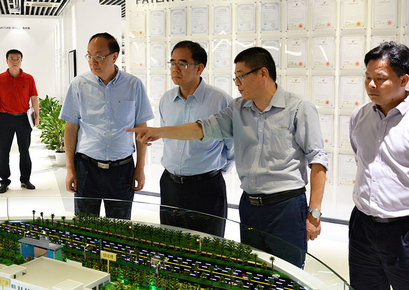 领导来访: 2018.10东莞市委书记梁维东J9国际调研 领导来访: 2018.10东莞市委书记梁维东J9国际调研